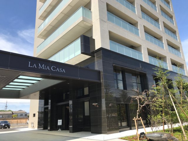 LA MIA CASA エントランス