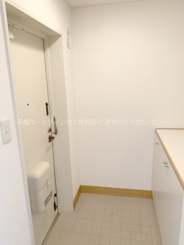 シティウエストコート 玄関