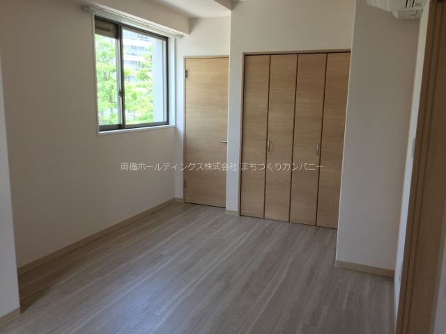 光田参番館 ベッドルーム